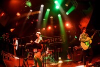 「SHE'S Broadcast Live ～prelude～」の様子。（Photo by MASANORI FUJIKAWA）