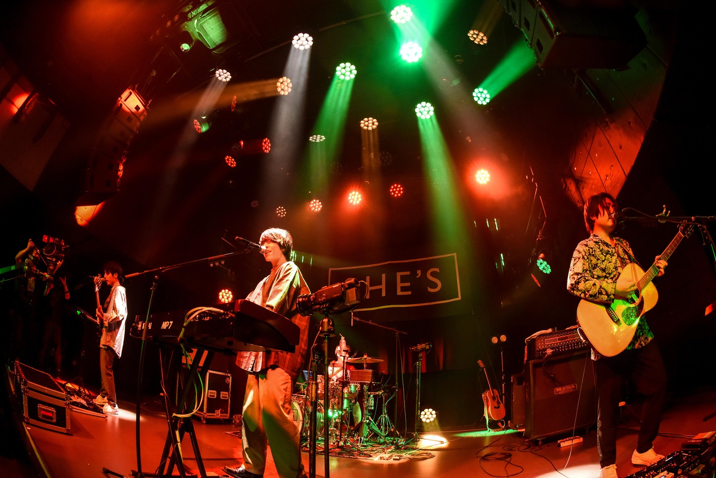 「SHE'S Broadcast Live ～prelude～」の様子。（Photo by MASANORI FUJIKAWA）