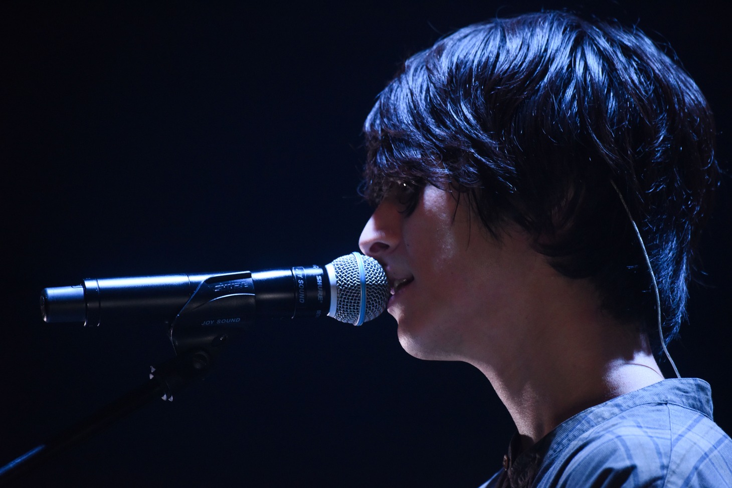 井上竜馬（Vo, Key）（Photo by MASANORI FUJIKAWA）