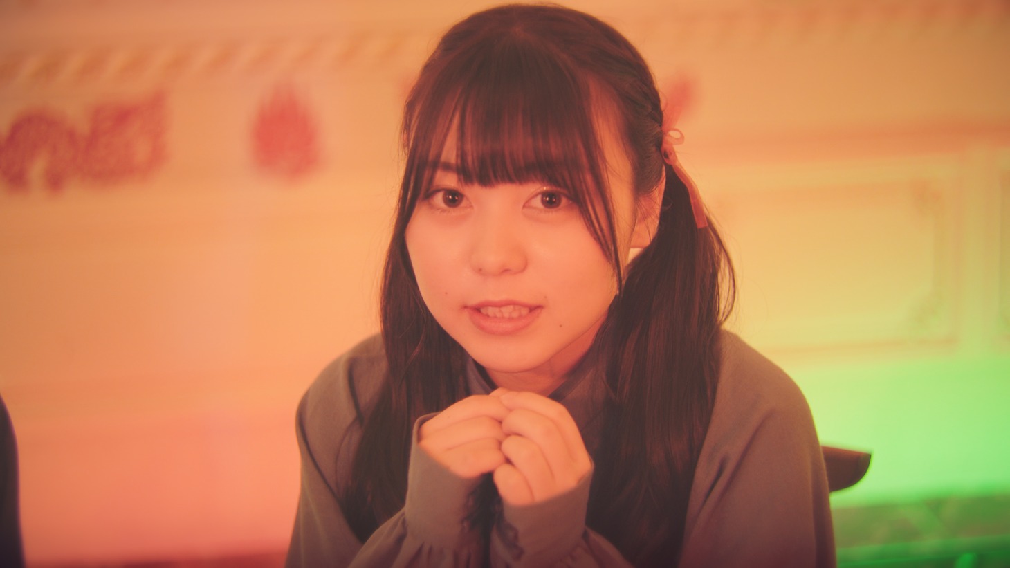 NELN「irony」MVのワンシーン。