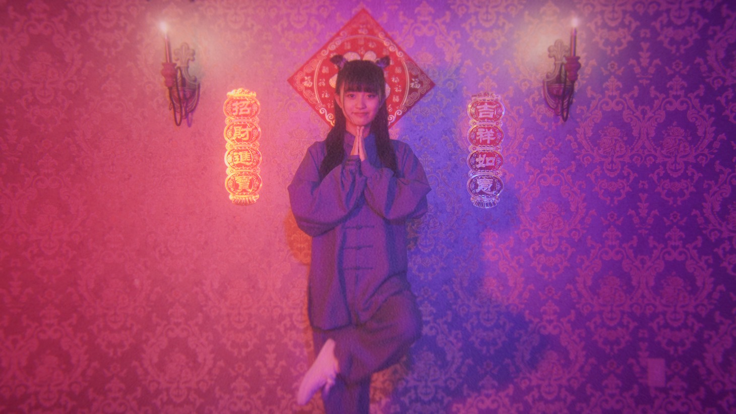 NELN「irony」MVのワンシーン。