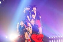 アメフラっシ「Dancing in Ur Roooom!!!!」の様子。（写真提供：スターダストプロモーション）