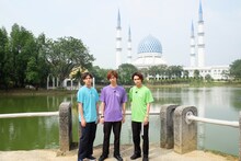 「超特急と行く！食べ鉄の旅 マレーシア編」より。 (c)「超特急！マレ食べ鉄旅」製作委員会