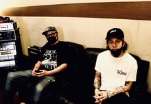 左からKYONO、Kj（Dragon Ash）。