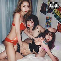 人気画像7位は「Marukidoがコロナ禍で混沌とする世界歌った新曲MV公開、監督は天使弾道ミサイル」より、Marukido「密」配信ジャケット。