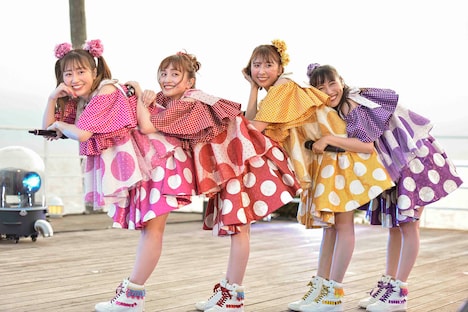 ももいろクローバーZ「ももクロ夏のバカ騒ぎ2020 配信先からこんにちは」の様子。