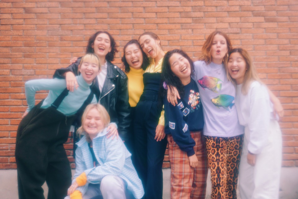 CHAIとHINDS。