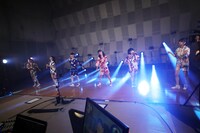 でんぱ組.inc「THE FAMILY TOUR 2020 ONLINE ～夏祭り編!!～」より。（撮影：チェリーマン）