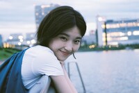 EMPiRE「I don't cry anymore」ティザーより。