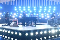 Official髭男dismが出演するNHK総合「SONGS」より。（写真提供：NHK）