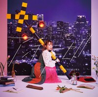 夏川椎菜「アンチテーゼ」通常盤ジャケット