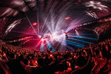 UVERworld「UVERworld LIVE 2019 at TOKYO DOME」の様子。