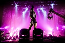 アヴちゃん（Vo）（撮影：森好弘）