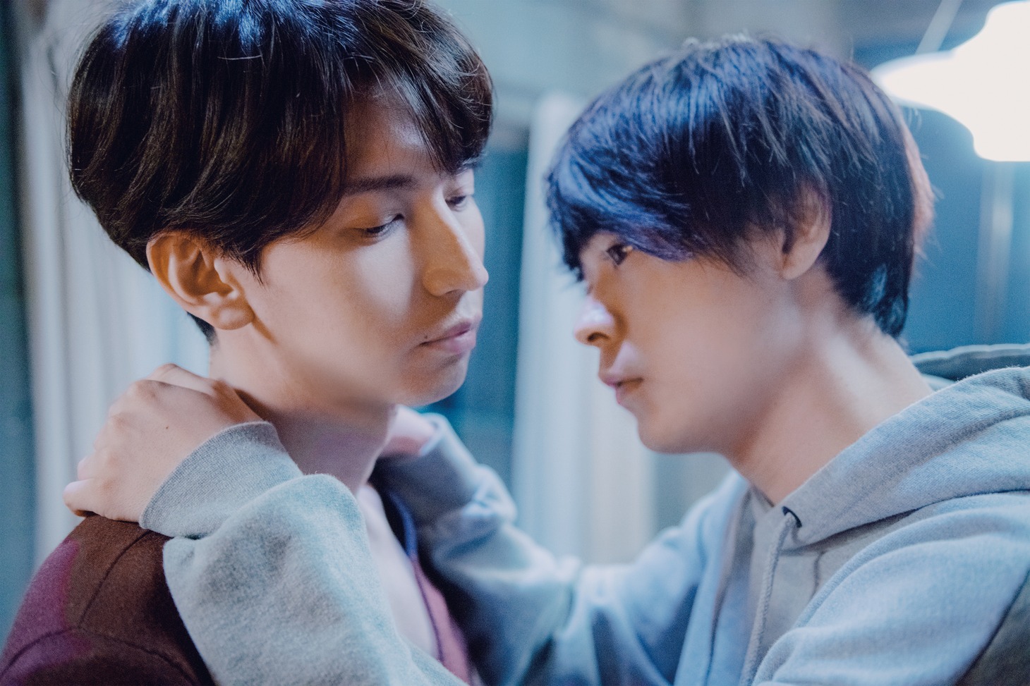 映画「窮鼠はチーズの夢を見る」より。(c)水城せとな・小学館/映画「窮鼠はチーズの夢を見る」製作委員会