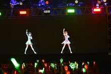 左から日向奈央、白藤環。