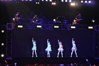 「えのぐワンマンLIVE2020 -次章-」2日目公演の様子。