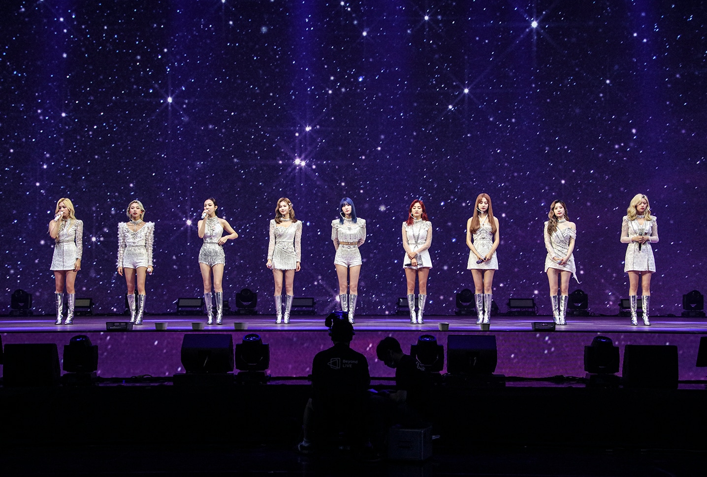 「Beyond LIVE - TWICE : World in A Day」の様子。（写真提供：JYP Entertainment）