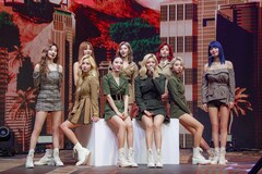 TWICEが双子に!?世界中のONCEと交流した配信ライブ「すべての瞬間が大切」