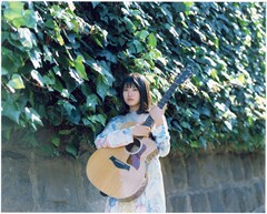 原田珠々華が両A面シングル配信、MVでは夏休みを元気に満喫