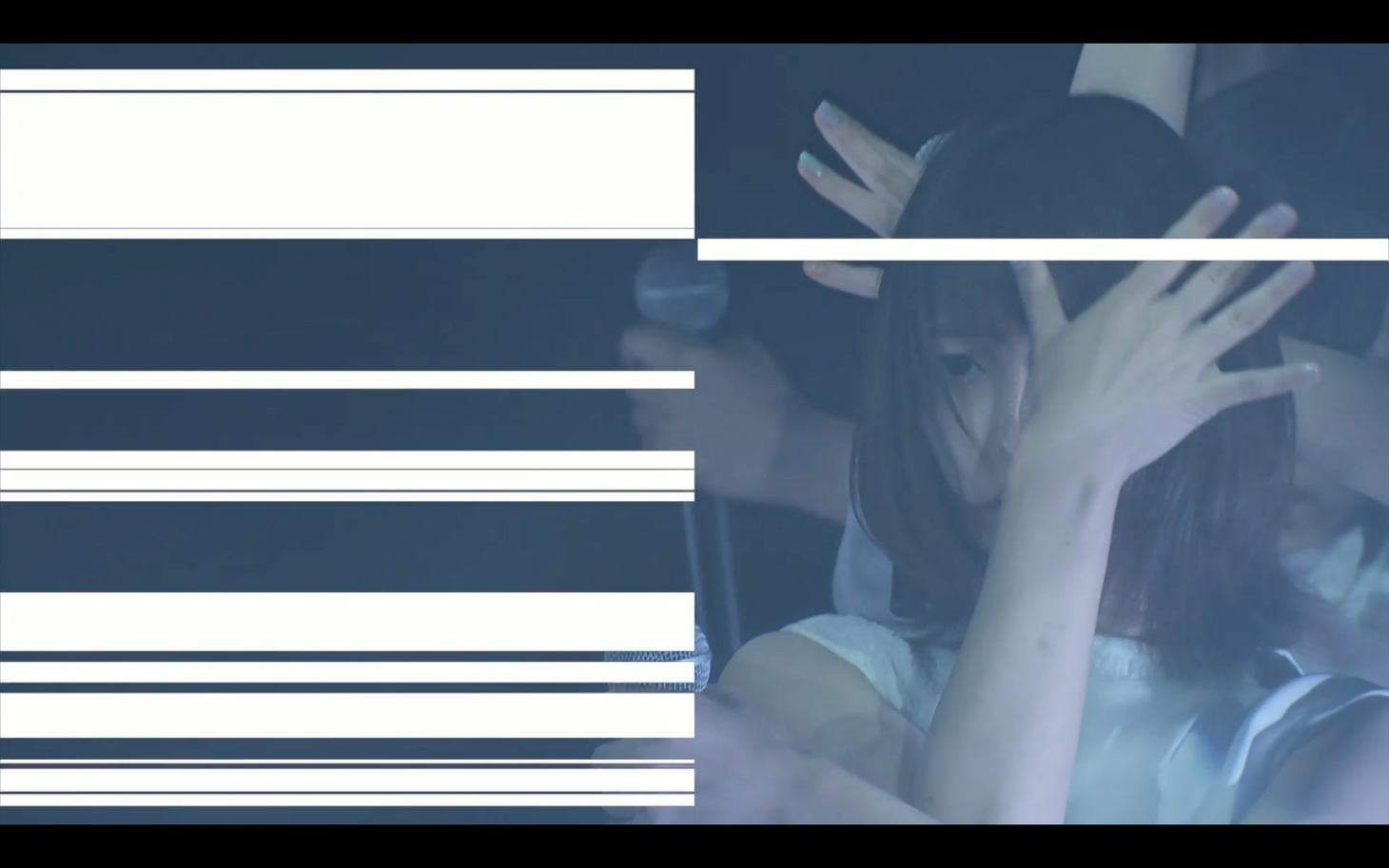 「rooms__」パフォーマンス時の配信画面。