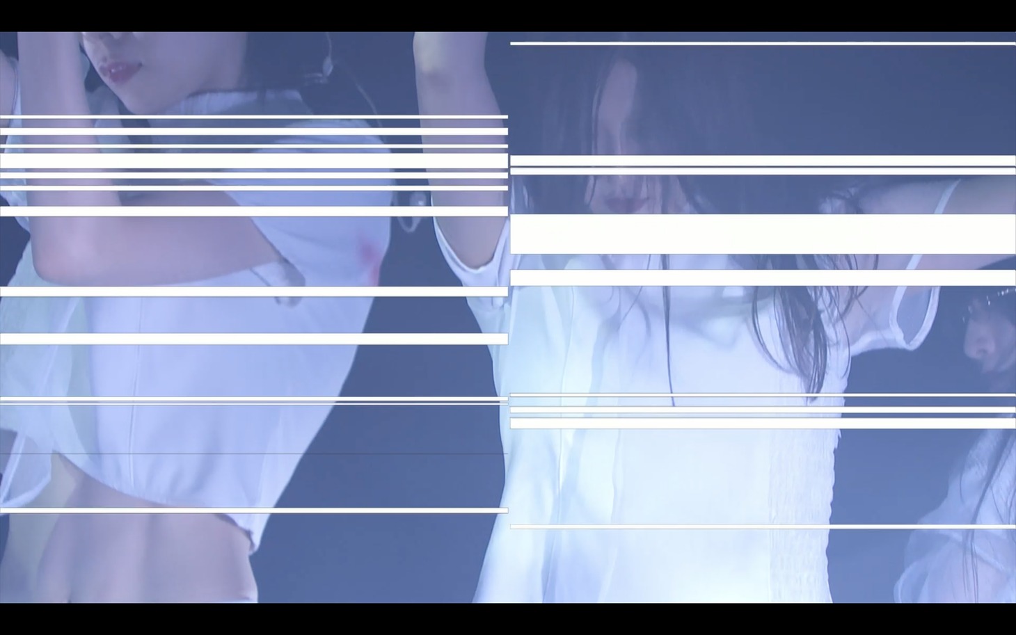 「rooms__」パフォーマンス時の配信画面。