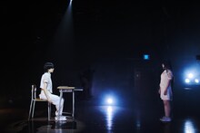 左からコショージメグミ、和田輪。（撮影：稲垣謙一）