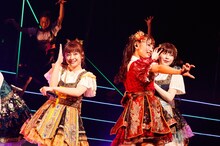 まねきケチャ「パシフィコ横浜 de まねきケチャ」の様子。（撮影：イシハラタイチ）