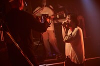 「銀杏BOYZ スマホライブ2020」の様子。（撮影：村井香）