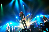 「J LIVE STREAMING AKASAKA BLITZ 5DAYS FINAL -THANK YOU TO ALL MOTHER FUCKERS-」の様子。