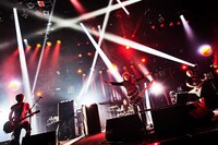 「J LIVE STREAMING AKASAKA BLITZ 5DAYS FINAL -THANK YOU TO ALL MOTHER FUCKERS-」の様子。