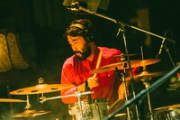 佐藤栄太郎（Dr）（撮影：永峰拓也）