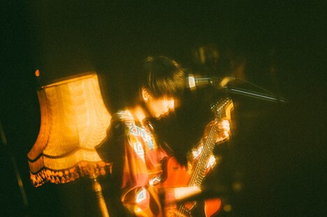 川谷絵音（Vo, G）（撮影：永峰拓也）