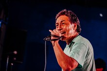 伊藤ふみお（Vo）（撮影：西槇太一）