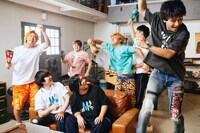 「ハッピー毎日投稿終了前ソング」MVの撮影風景。