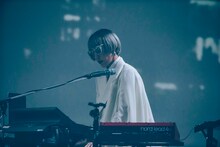 岡崎英美（Key）（撮影：横山マサト）