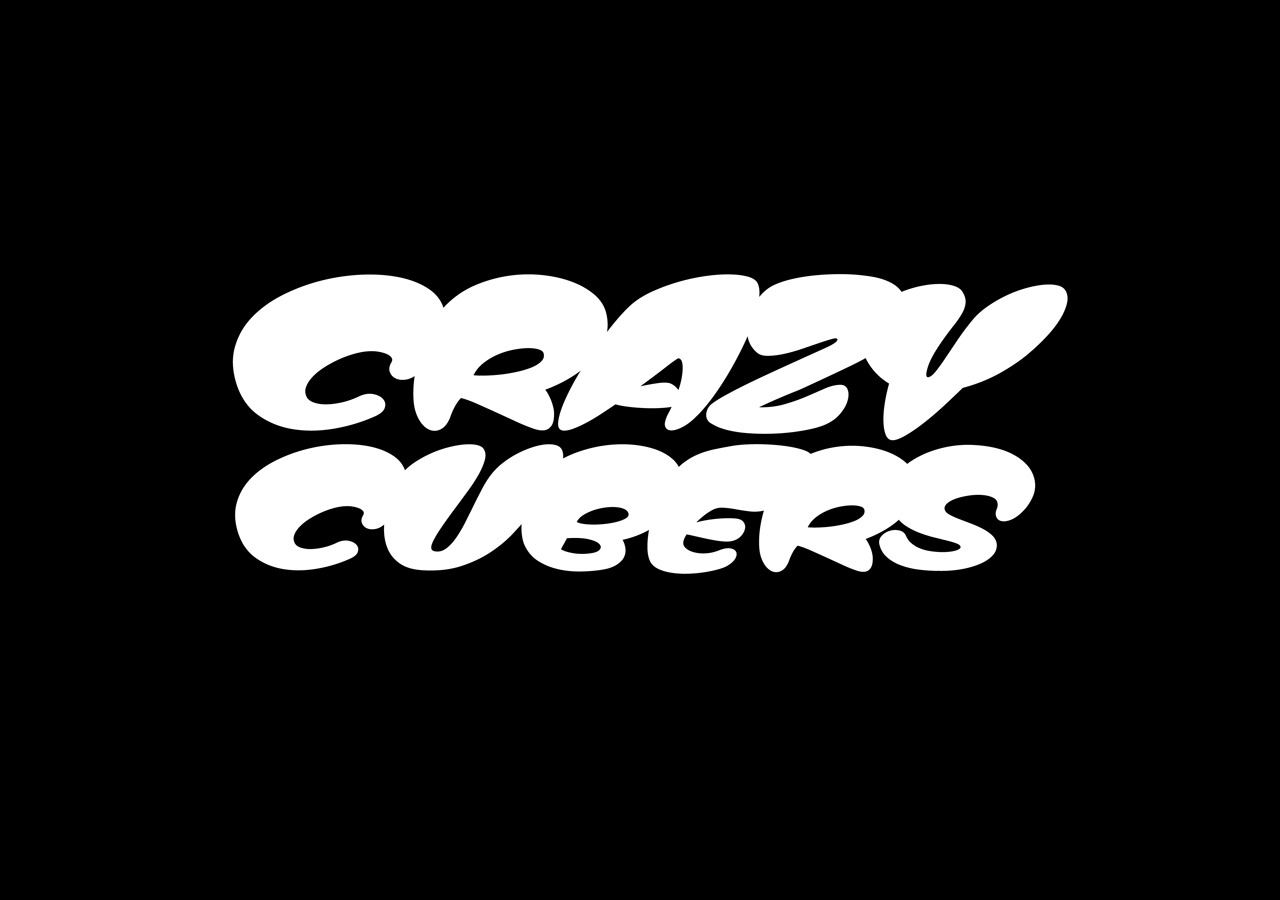 「CRAZY CUBERS」のロゴ。