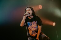 R-指定（Creepy Nuts）（Photo by HiroyaBrian）