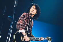 今年2月に行われた「THE YELLOW MONKEY 30th Anniversary DOME TOUR」大阪・京セラドーム大阪での菊地英昭（G）。