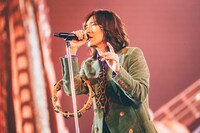 今年2月に行われた「THE YELLOW MONKEY 30th Anniversary DOME TOUR」大阪・京セラドーム大阪での吉井和哉（Vo, G）。