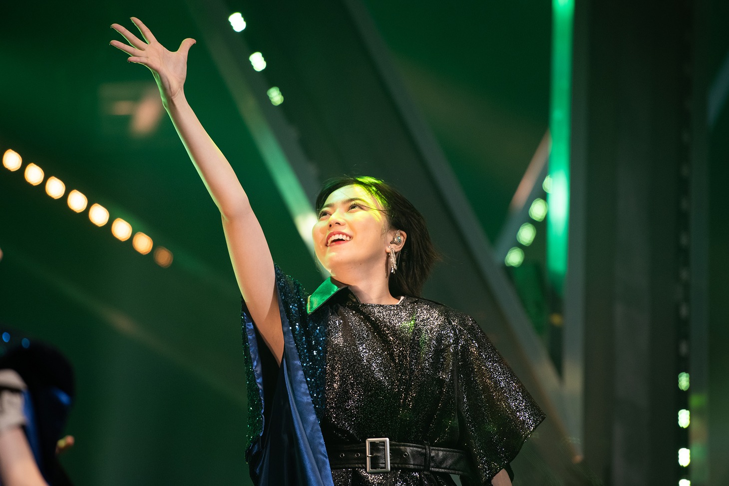安本彩花
