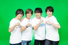 左から寺島拓篤、森久保祥太郎、鈴村健一、小野大輔。