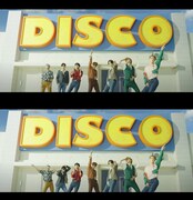 「Dynamite」公式ミュージックビデオより。（写真提供：Big Hit Entertainment）