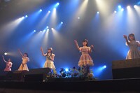 「ハコイリ▽ムスメの定期便、最終章～永遠の宝バコ～」の様子。