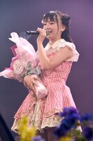 サプライズで誕生日を祝われた井上姫月。