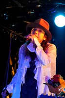 SION（撮影：麻生徹）