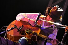 藤井一彦（THE GROOVERS）（撮影：麻生徹）