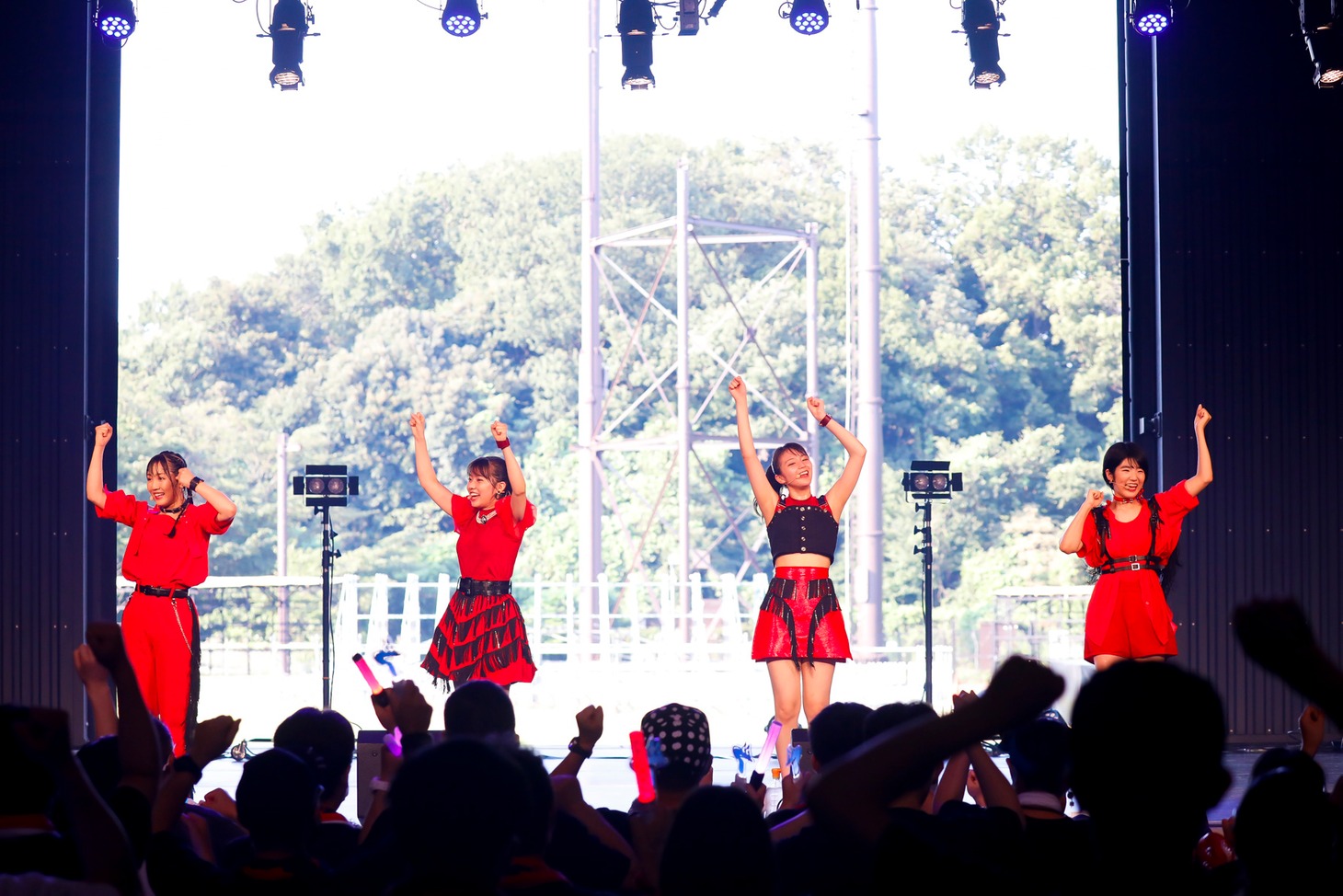 アメフラっシ「RUN! RUN! LIVE! 2020」の様子。（写真提供：スターダストプロモーション）