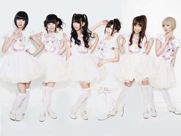 2012年1月当時のでんぱ組.incのアーティスト写真。