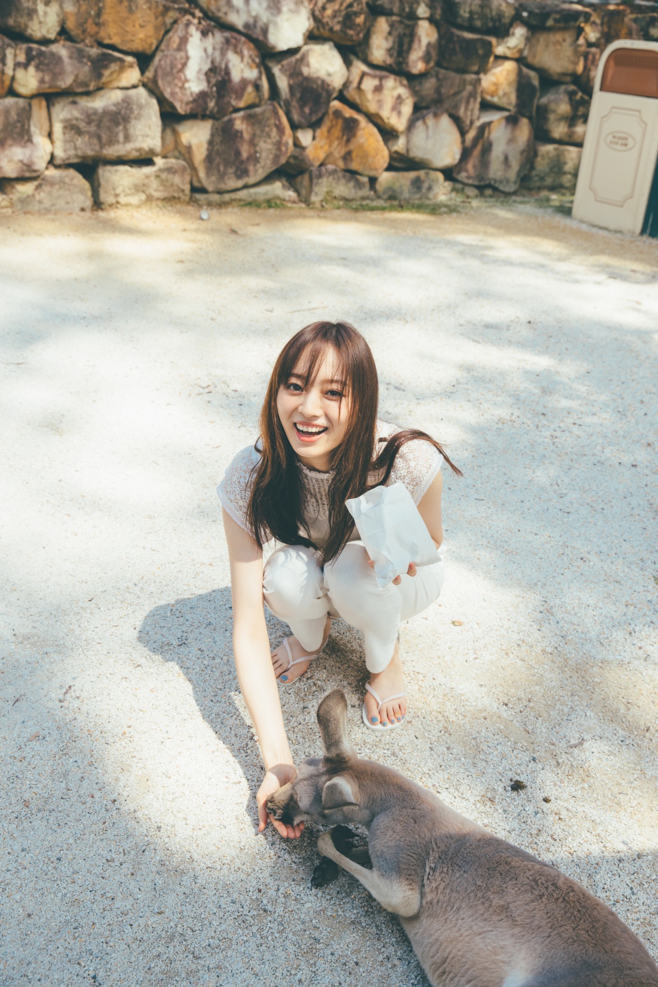 梅澤美波1st写真集「夢の近く」より。