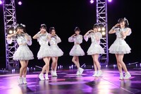 「すきっ！」を披露する超ときめき▽宣伝部。